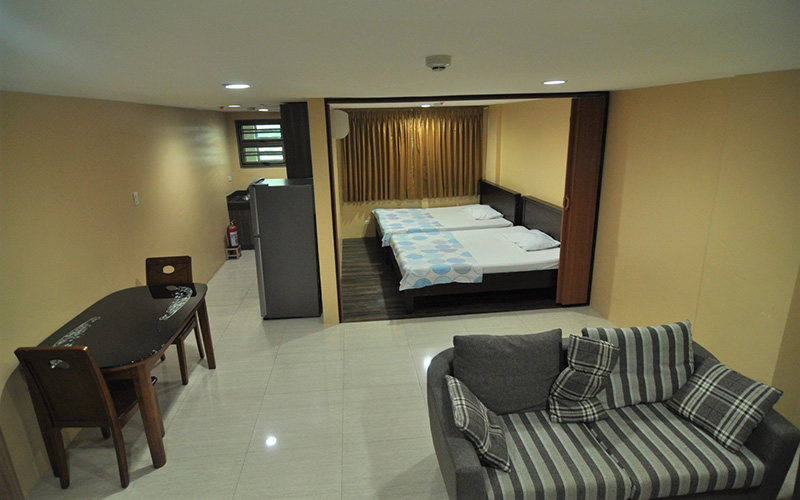 フィリピン留学 CELLA PREMIUM CAMPUS - 2人部屋：個室はこちらを1人で利用 