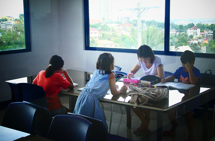 フィリピン留学  - グループ教室 