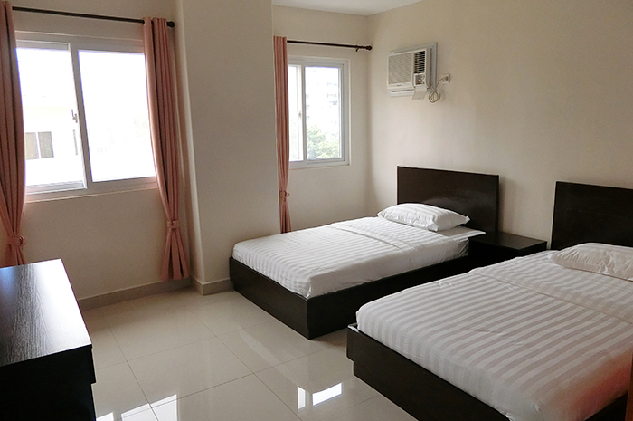 こちらは1、2人部屋タイプ。各部屋にバス・トイレが完備されています。