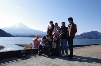 河口湖で社員研修
