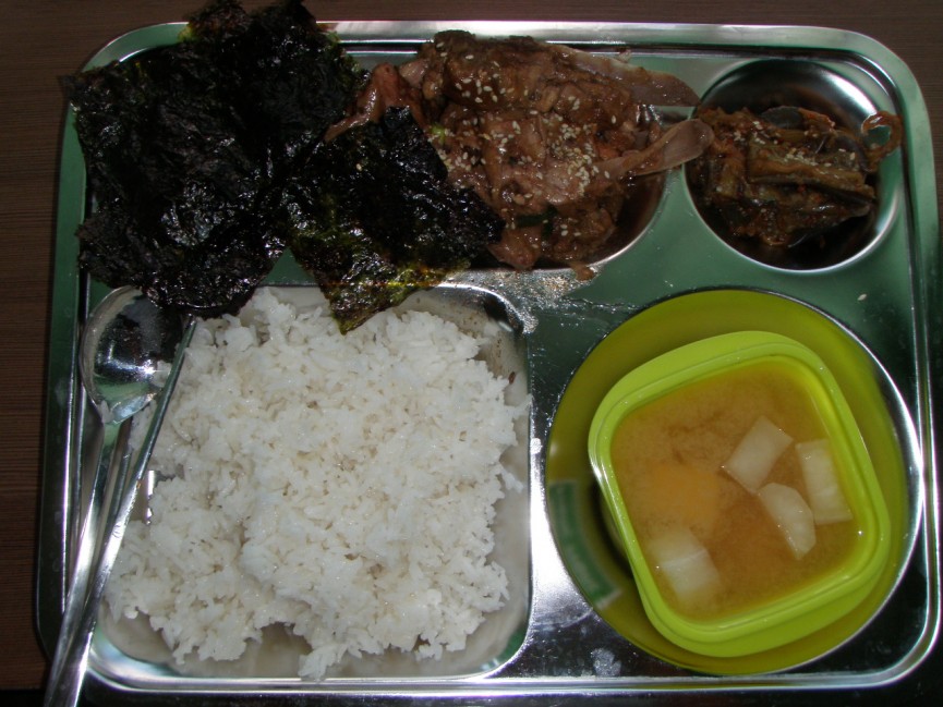 各学校の食事比較!!! - 2