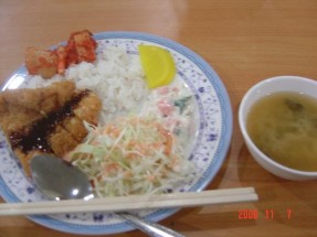 各学校の食事比較！！！