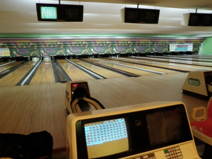 p7080454_bowling1.JPG