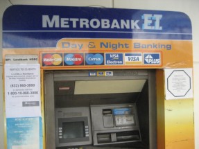 国際キャッシュカードでのお金の降ろし方
