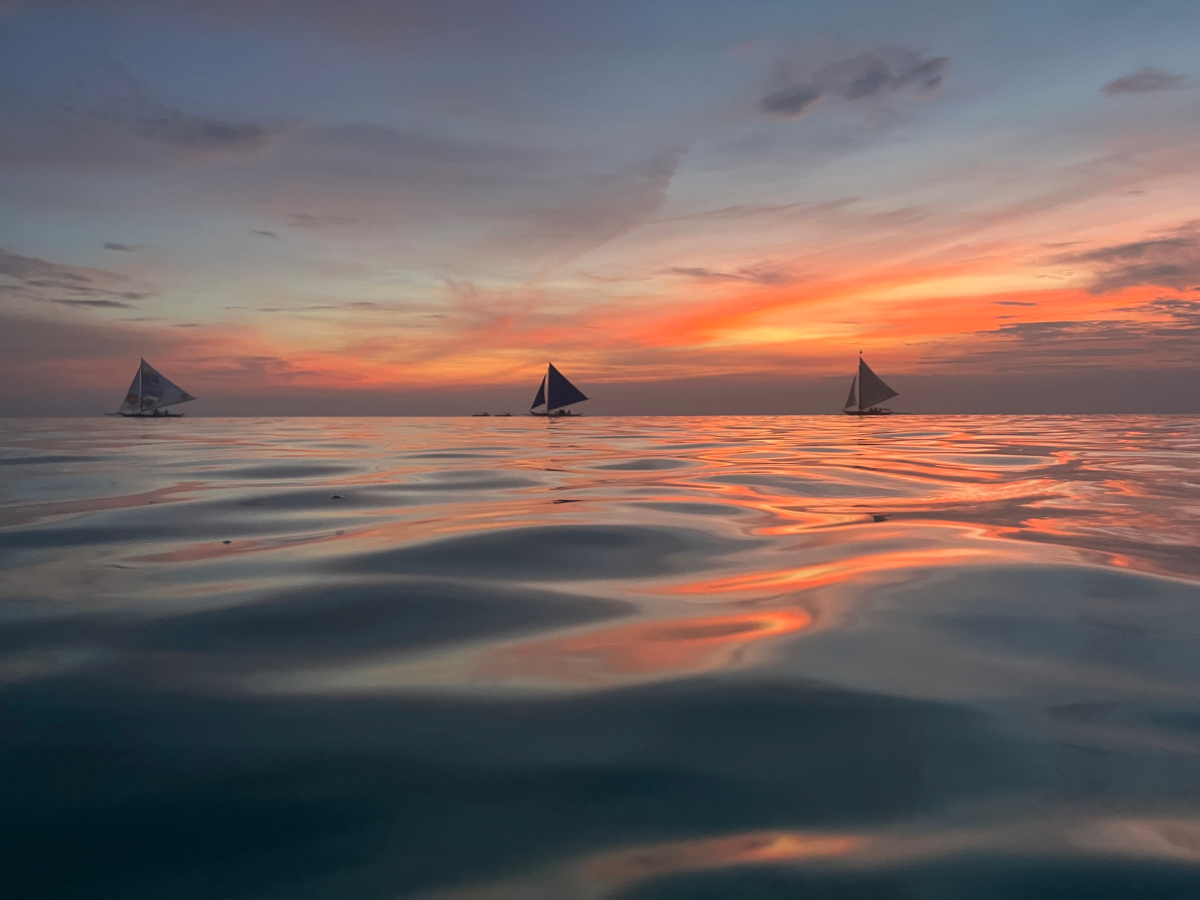 ボラカイの海.jpg