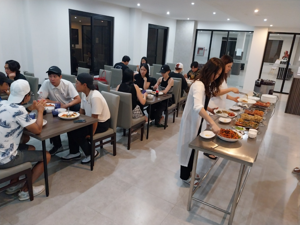 フィリピン留学 Cebu21 - E&G Academy-Meals-1