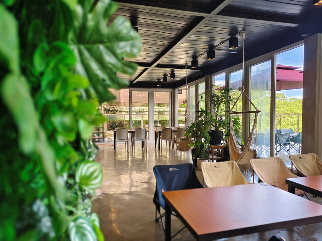 フィリピン留学 Cebu21 - Monol-Cafe-21