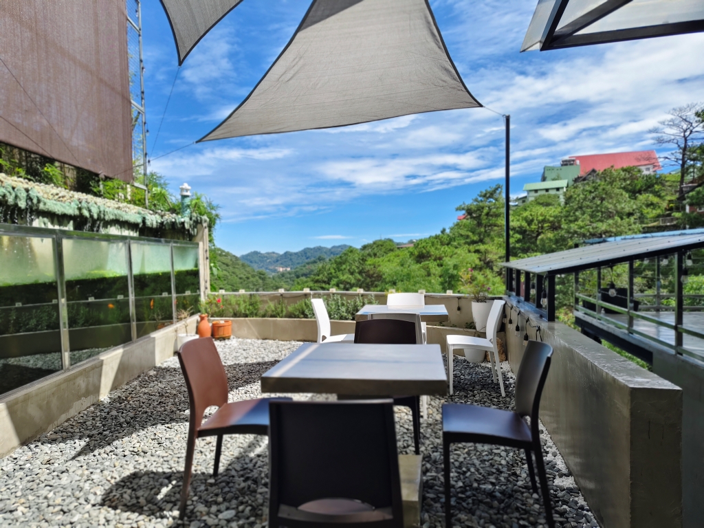 フィリピン留学 Cebu21 - Monol-Cafe-23