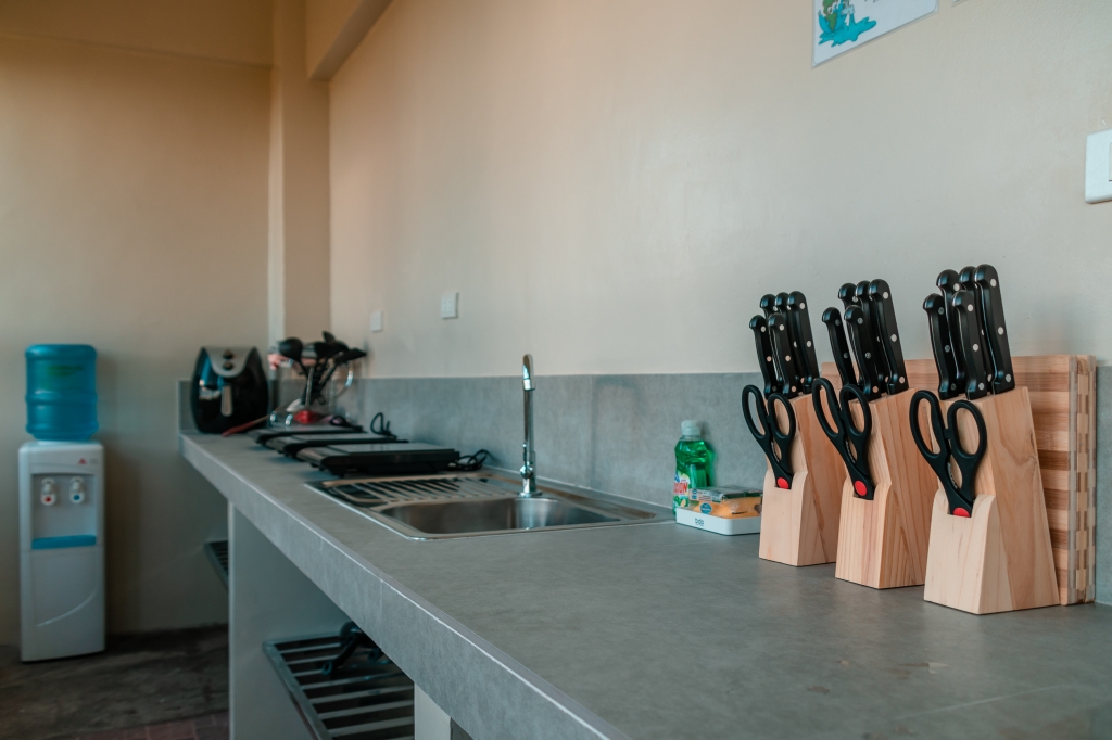 フィリピン留学 Cebu21 - Monol-kitchen-1