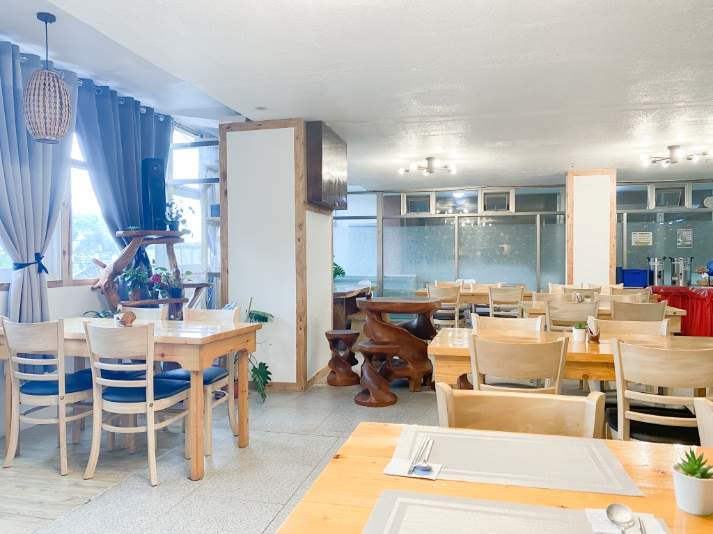 フィリピン留学 Cebu21 - Wales-Cafeteria-4