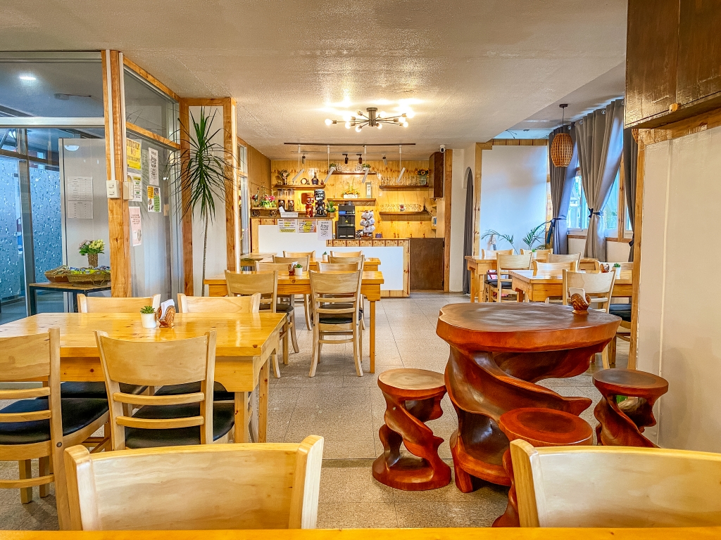 フィリピン留学 Cebu21 - Wales-Cafeteria-5