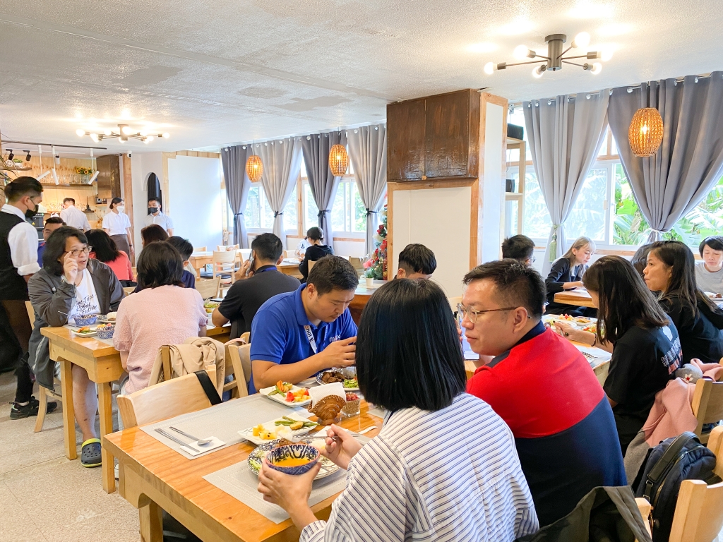 フィリピン留学 Cebu21 - Wales-Cafeteria-9