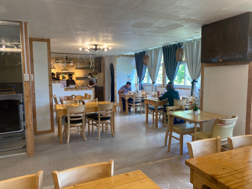 フィリピン留学 Cebu21 - Wales-Cafeteria-12
