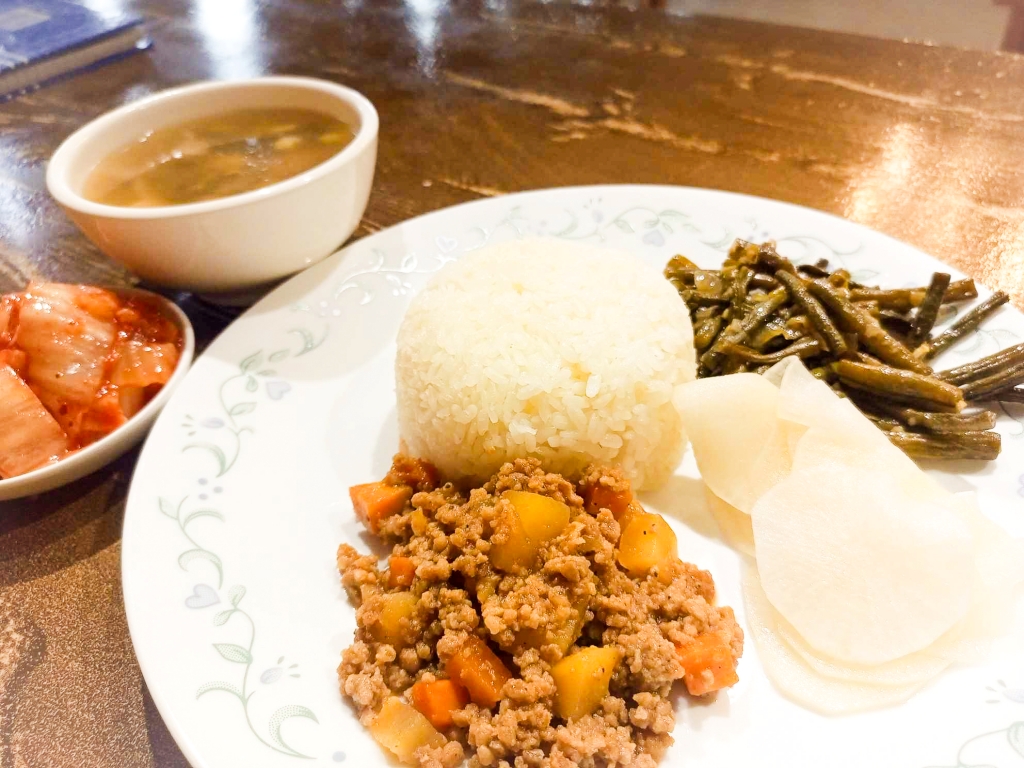 フィリピン留学 Cebu21 - Wales-Meals-9
