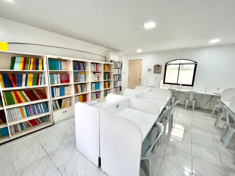 フィリピン留学 Cebu21 - English Fella 1-Library-3