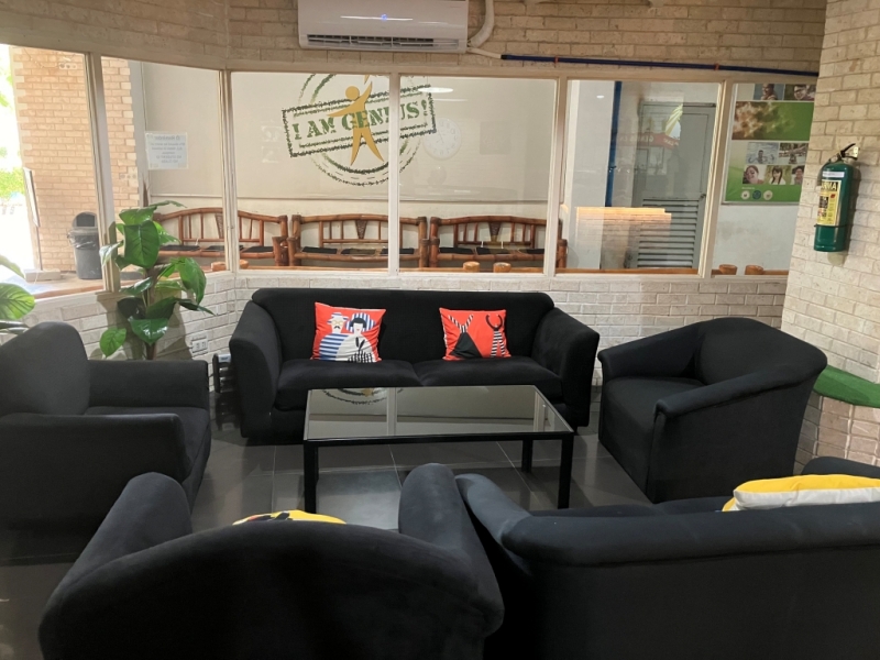 フィリピン留学 Cebu21 - Genius English-Lobby-10