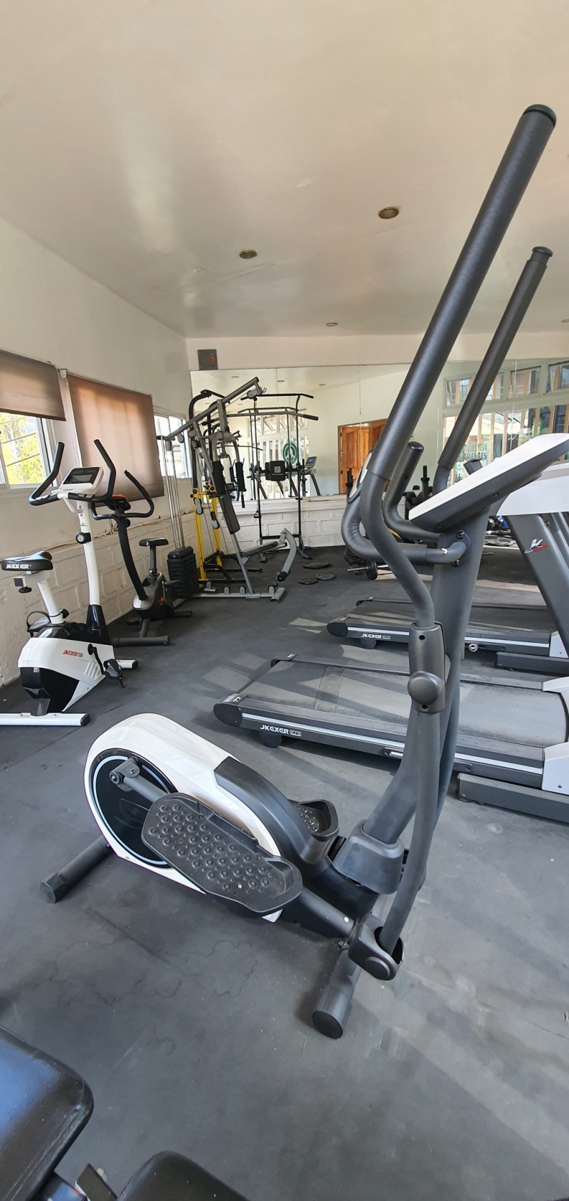 フィリピン留学 Cebu21 - Challenger Campus-Gym-6