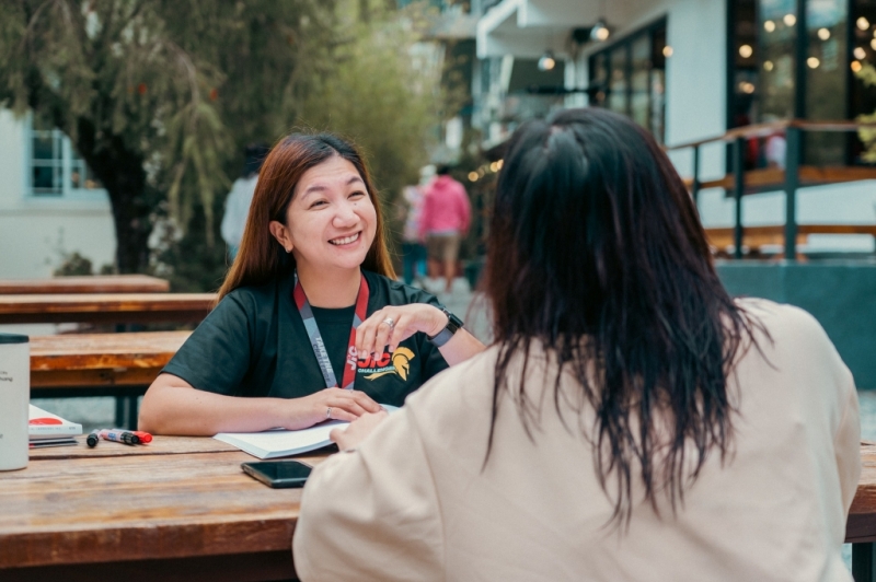 フィリピン留学 Cebu21 - Challenger Campus-Students-17