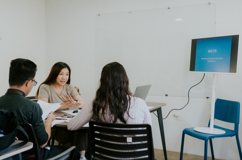 フィリピン留学 Cebu21 - Baguio JIC Premium campus-Teachers-1