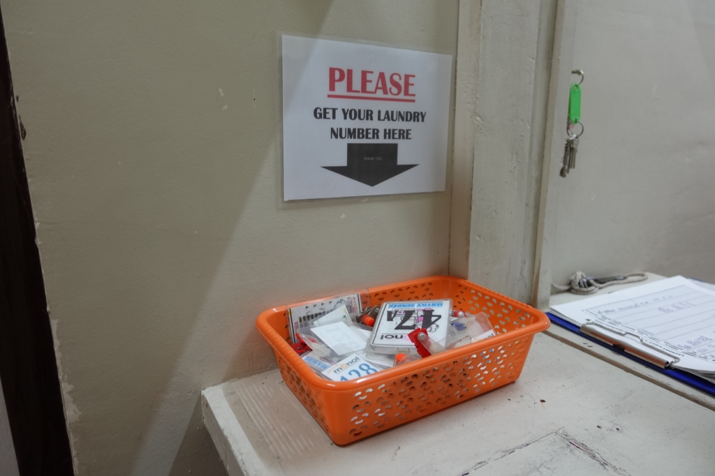 フィリピン留学 Cebu21 - Monol-laundry-4