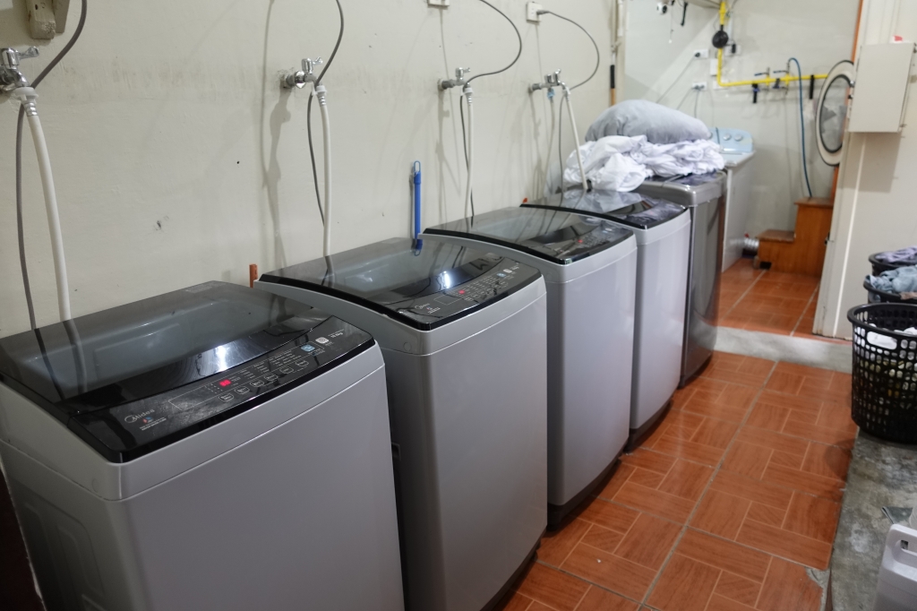 フィリピン留学 Cebu21 - Monol-laundry-10