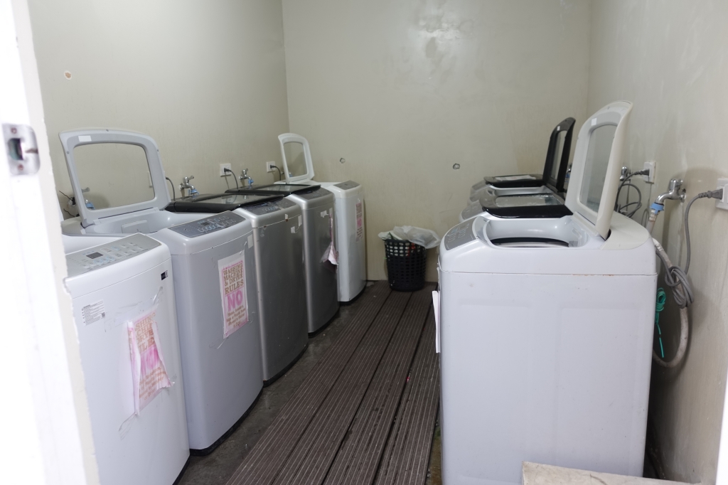 フィリピン留学 Cebu21 - Monol-laundry-12