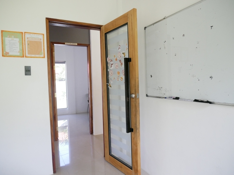 フィリピン留学 Cebu21 - SLAcademy-InsideBuilding-12