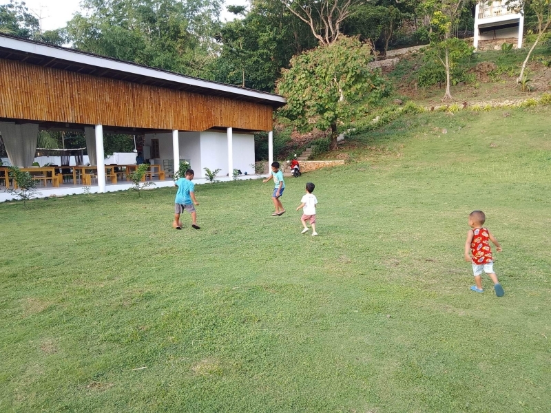フィリピン留学 Cebu21 - SLAcademy-Students-2