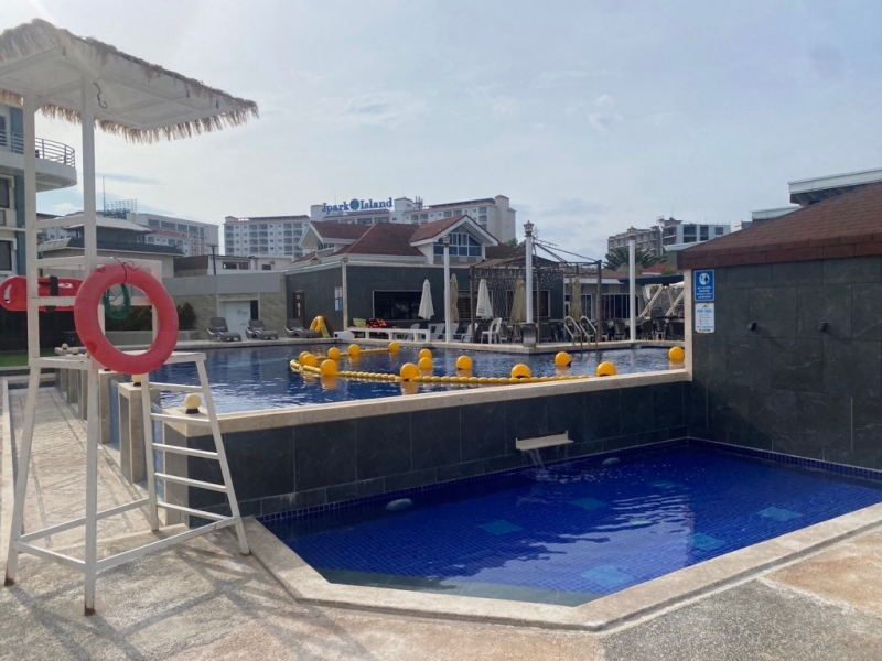 フィリピン留学 Cebu21 - SMEAG ENCANTO-Gym&Pool-10
