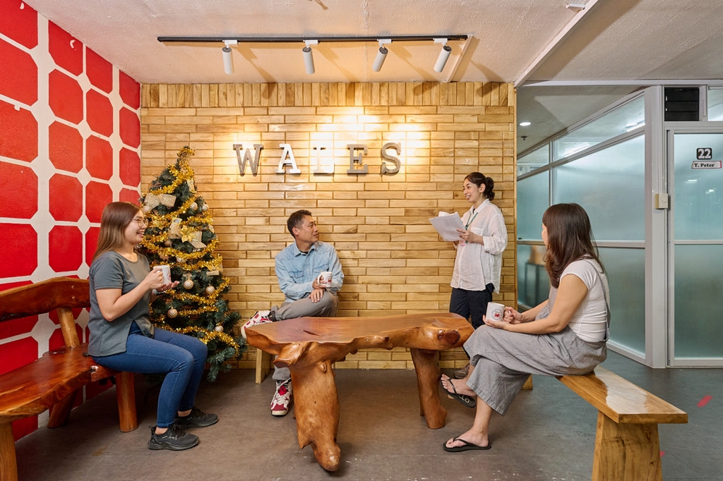 フィリピン留学 Cebu21 - Wales-Building-4
