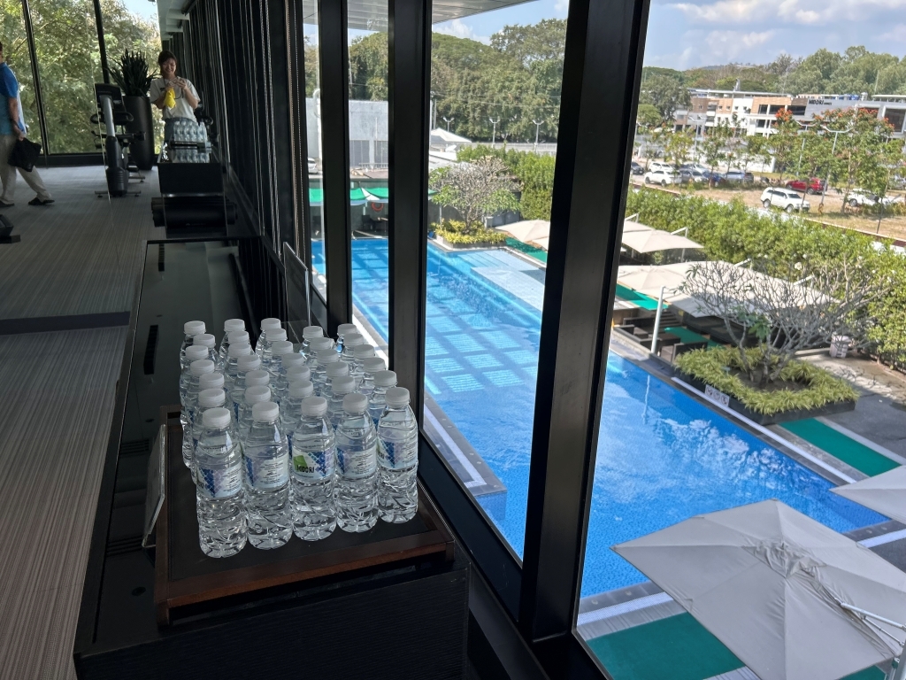 徒歩10分でいける高級Midori Hotel