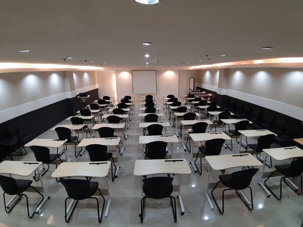 過ごしやすい自室＆学校内施設